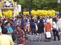 himeji-parade-crowd2_japanese_asses.jpg