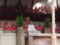 kyoto-kiyomizudera-red_bib_statues_close_blurryish.jpg