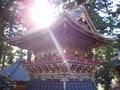 nikko-toshogu_jinja-side_pagoda_sunflare.jpg